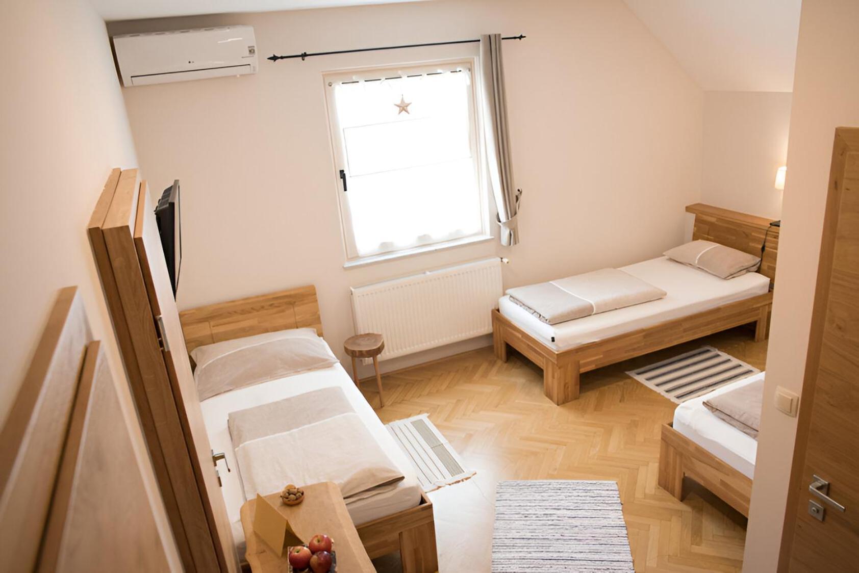 Bed & Breakfast Dvorec Petrovce Экстерьер фото