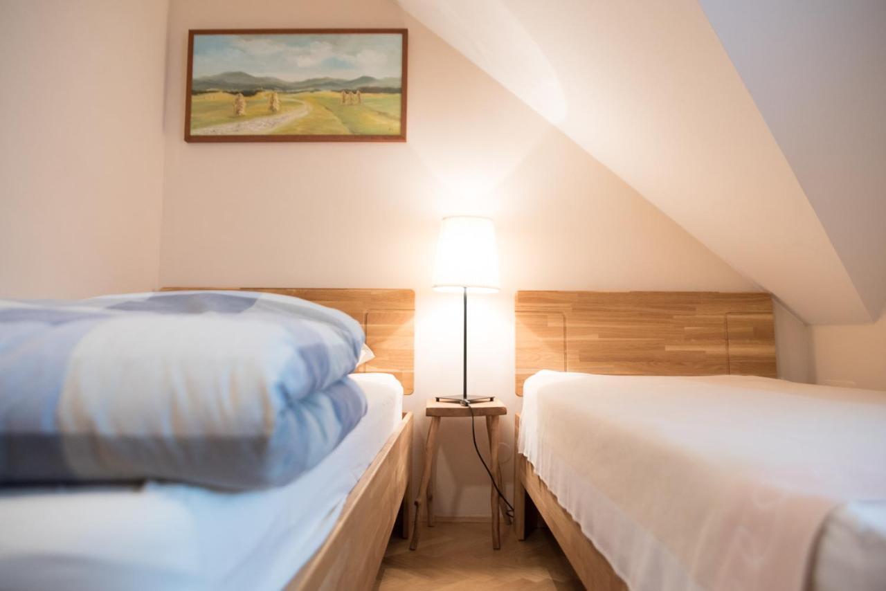 Bed & Breakfast Dvorec Petrovce Экстерьер фото